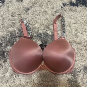 Victoria Secret Very Sexy PushUp  32DD Bra